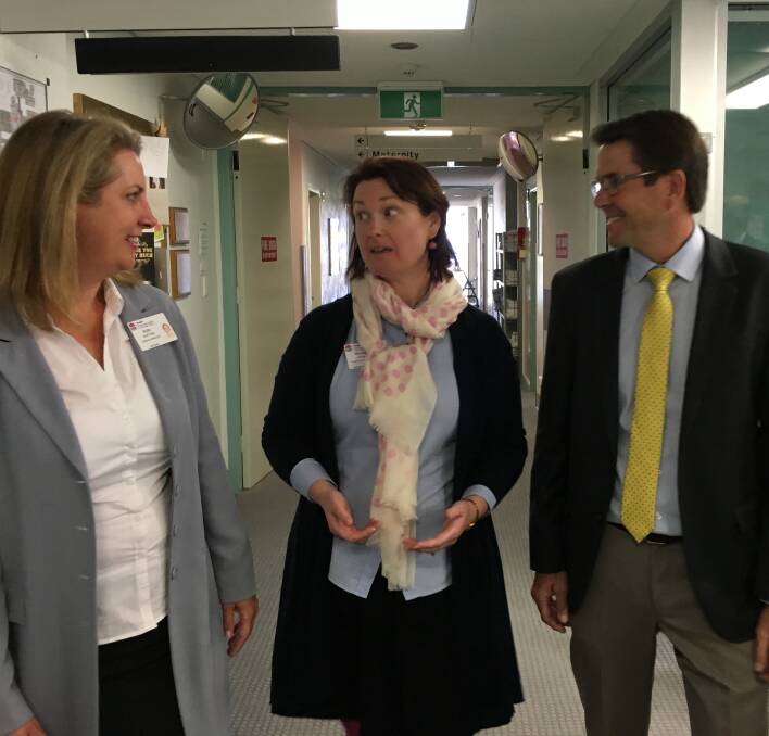 Moving ahead: Kylie Whitford and Melissa O’Brien from Gunnedah Hospital chat with Kevin Anderson MP during his tour of the health facility this week.