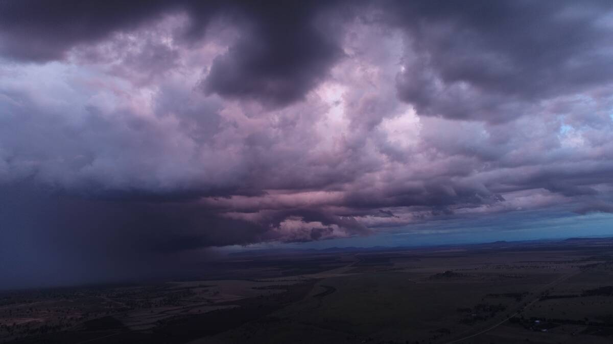 A spectactualr storm builds near Gunnedah. Photo: Phil Thomas 