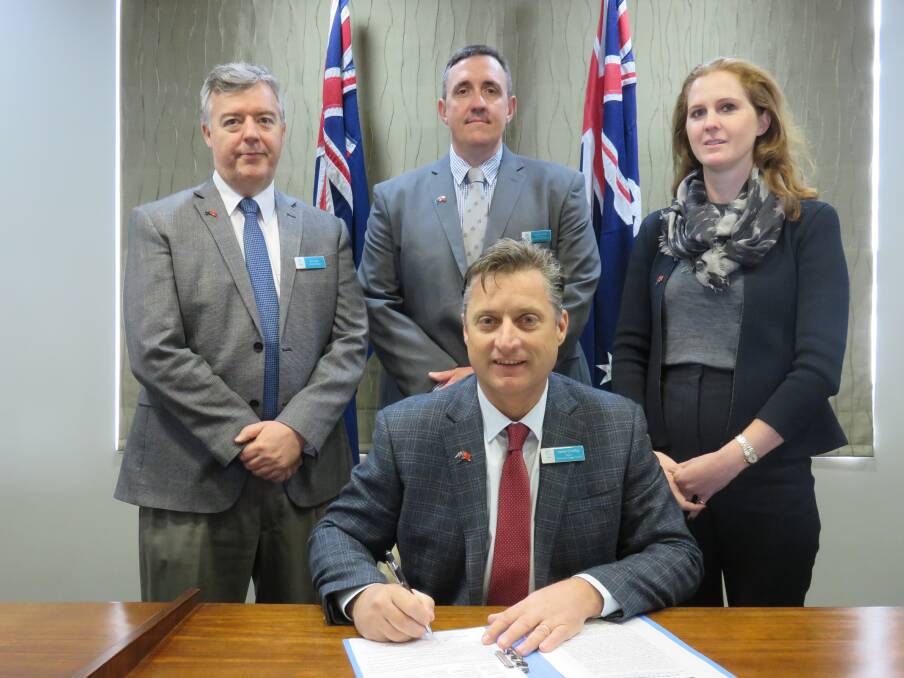 FORWARD THINKING: Gunnedah Shire Mayor Jamie Chaffey signs a Memorandum of Understanding with the support of Gunnedah Shire Council General Manager Eric Groth, Director Planning and Environment Andrew Johns and  Manager Economic Development Charlotte Hoddle.