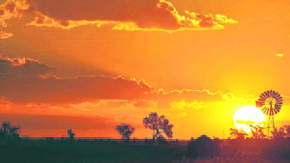Trish Worboys’ photo: “Watching a sunset always makes me smile.” Trish says Gunnedah has the best sunsets.