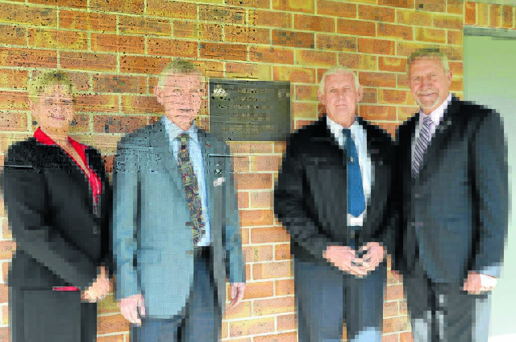 The plaque was unveiled by Shenhua Watermark’s human resources manager Gerry McDonald, second from left, and Gunnedah mayor Owen Hasler, right. Also pictured are Shenhua Watermark community liaision officer Debbie Watson and Gunnedah Lions Club president Stuart Muddle.