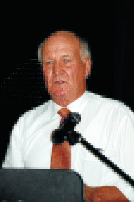 Former federal MP Tony Windsor addresses a PAC meeting at Gunnedah in 2014, where he told the panel he believed Shenhua did not know exactly where it’s mining exploration licence area was when it paid $300 million.