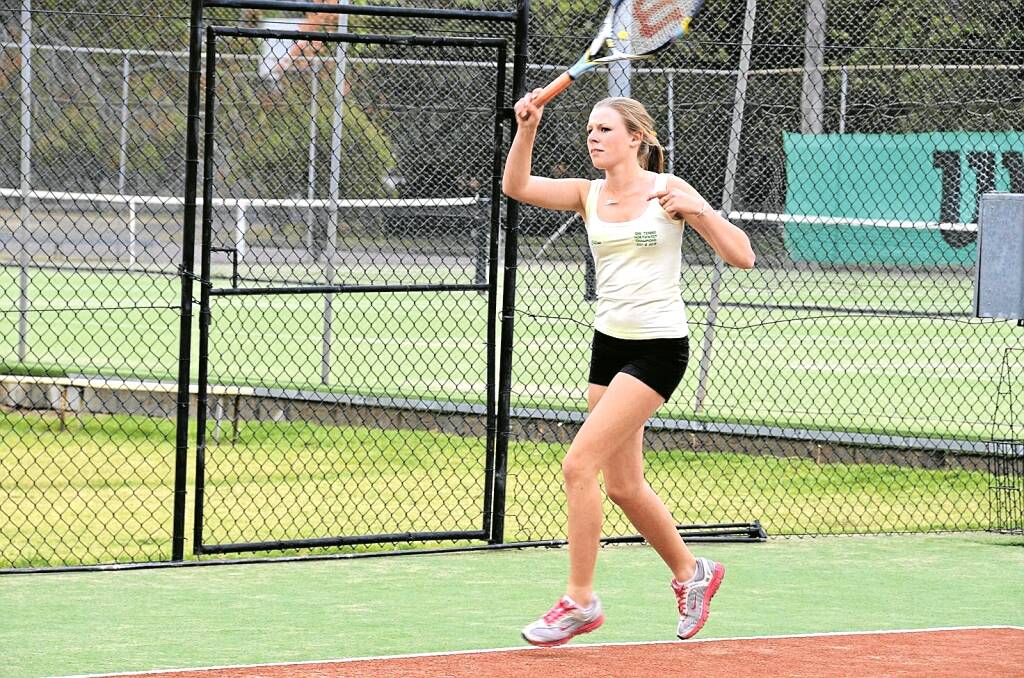 Chloe Beasley in action for the Gunnedah High School tennis team at last year’s Combined High Schools Championship in Gunnedah. 