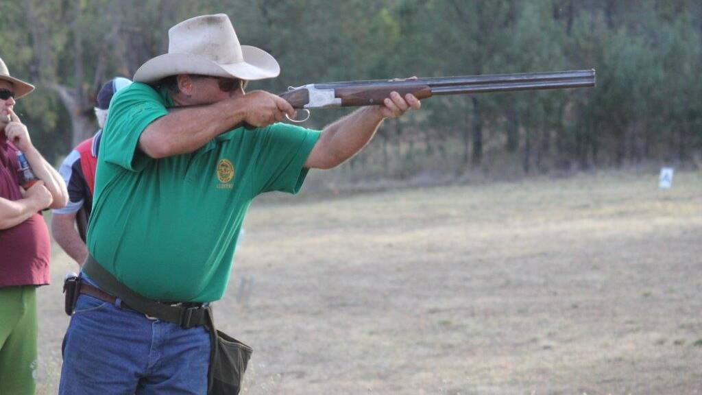 Alister Lyne takes aim in the shoot-off for the Vic Eather shield.