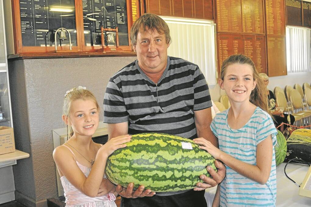 Winners were grinners at the National Tomato Contest held in Gunnedah on Sunday.