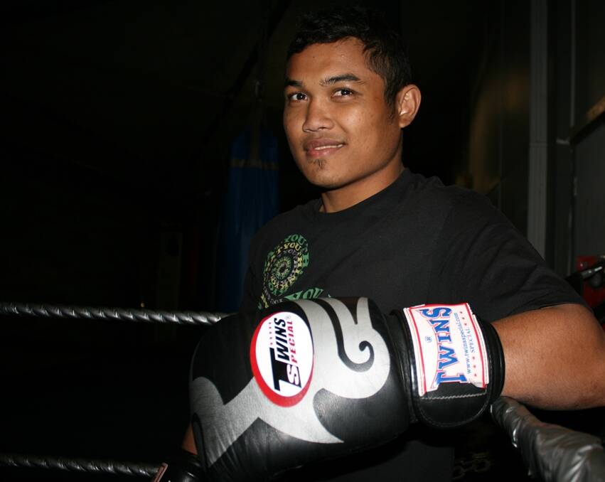 A relaxed Allan Tanada at training in Gunnedah last week before his upcoming title fight in Perth next month. 