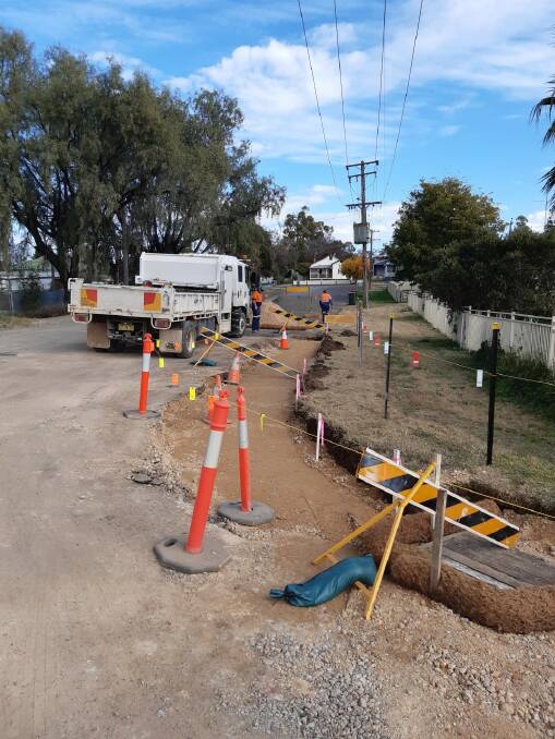Centre Street upgrade has seen stormwater pipes installed plus 50% of subsoil
drainage completed. The western side kerb and gutter is also underway.