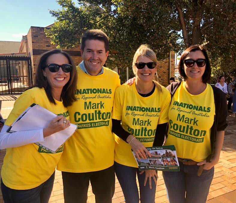 SPRUIKING: Tamworth MP Kevin Anderson joins locals Kim Street, Monique Hannaford and Amber Donoghue in supporting Mark Coulton in Gunnedah on election day. Photo: supplied