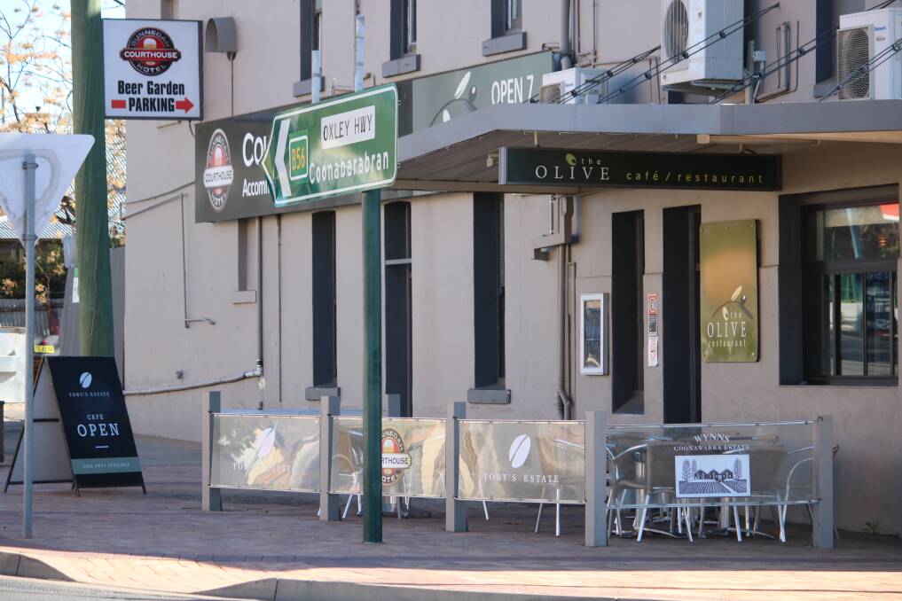 Outdoor dining is a popular option in Gunnedah and local businesses can now save on council fees.