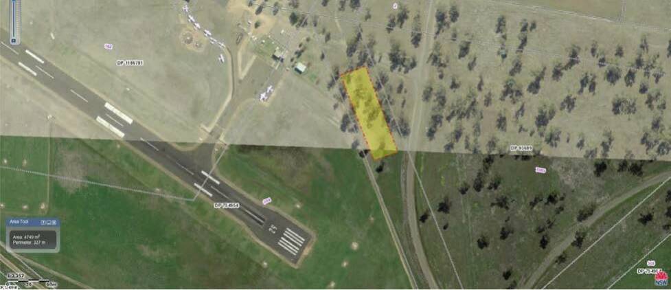 The proposed site is adjacent to Gunnedah airport and falls within Wean Road Reserve. Image: Gunnedah Shire Council December business paper