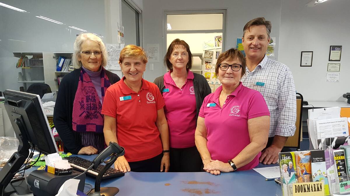 SOMETHING FOR EVERYONE: June Fulwood, Christiane Birkett, Robyn Draper, Yvonne Reading and Gunnedah shire mayor Jamie Chaffey at the library for Local Government Week 2017. Photo: Supplied 