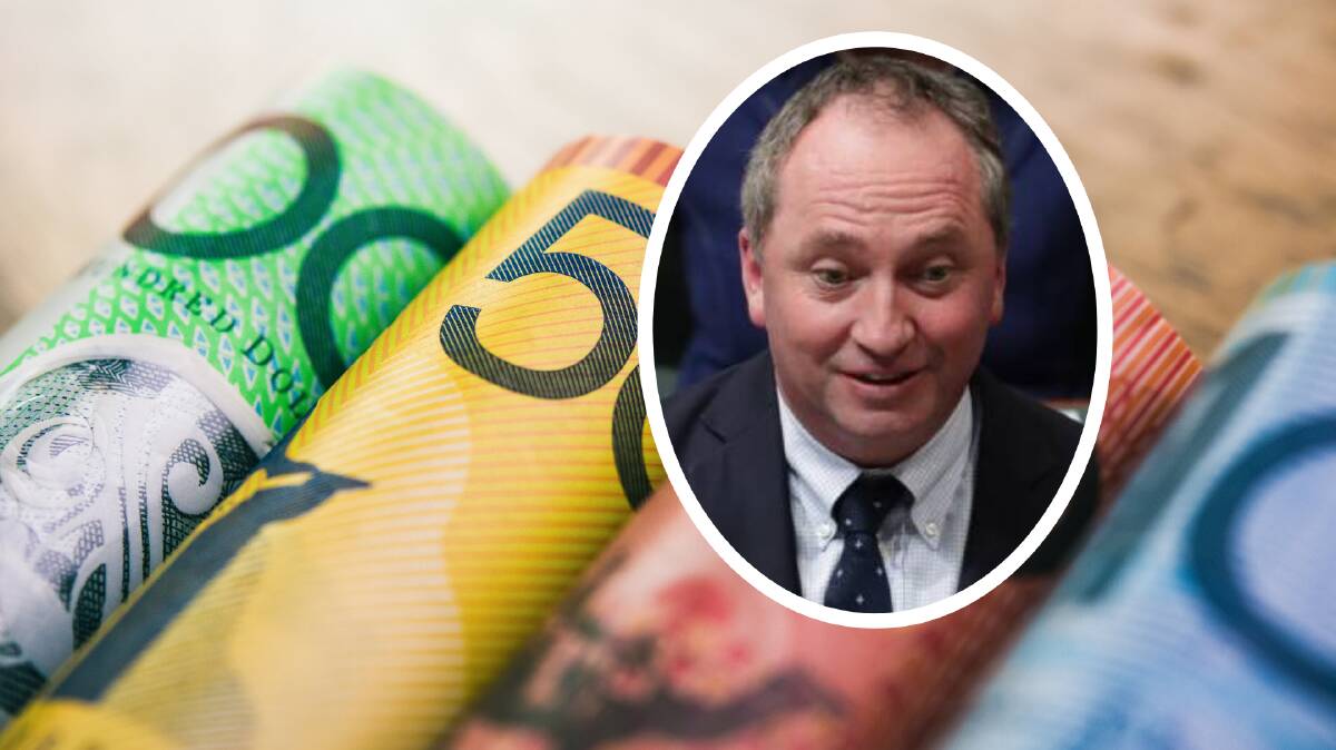 New England MP Barnaby Joyce is pushing for the foreign investment registry, he helped champion, to be updated. 
