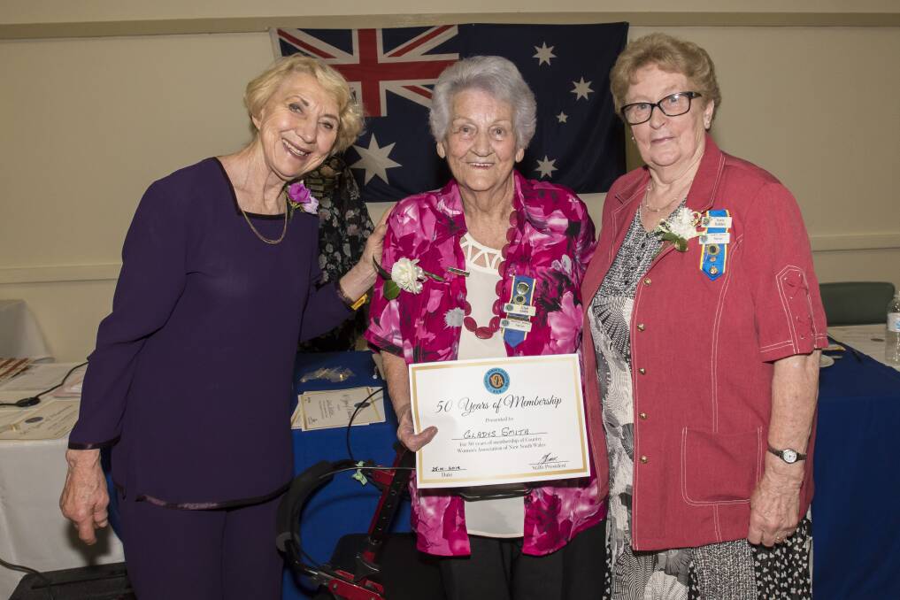 'Pulled my weight': Guest speaker Yvonne McMaster with Gladys Smith and Doris Budden. Photo: Peter Hardin 251018PHB043