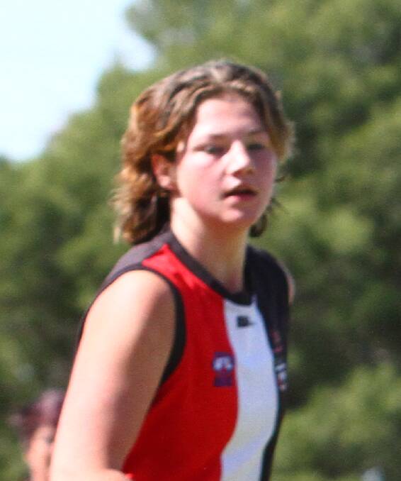 CHASE: Courtney Whitton playing for the Inverell Saints.
