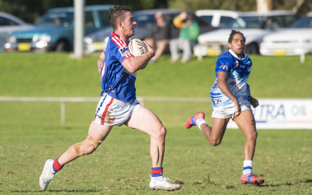 IN THE POINTS: Matt Brady, pictured streaking away for Gunnedah a couple weeks ago, was one of the side's best against Wee Waa.