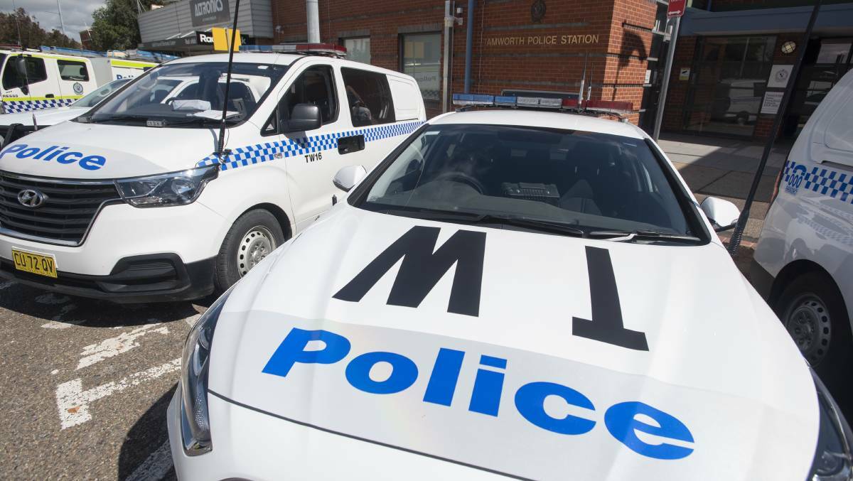 CRIME SYNDICATE: Two women, both aged 18, and a 16-year-old boy, were arrested during the operation and taken to Gunnedah Police Station. Photo: file