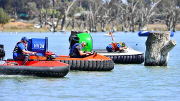 HOVERNAUTS ARE GO: Competitors line up for a sprint event at Lake Bonney in 2019. 