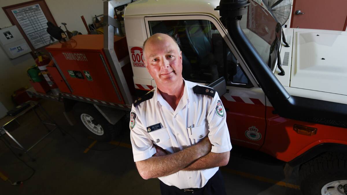FIRE THREAT: Tamworth Rural Fire Service superintendent Allyn Purkiss said a lack of water will make firefighting difficult. Photo: Gareth Gardner 