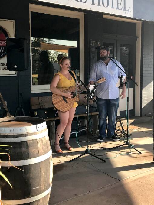 LOCAL TALENT: Jess and Bear performed at the Royal Hotel in Spring Ridge. Photo: Supplied.