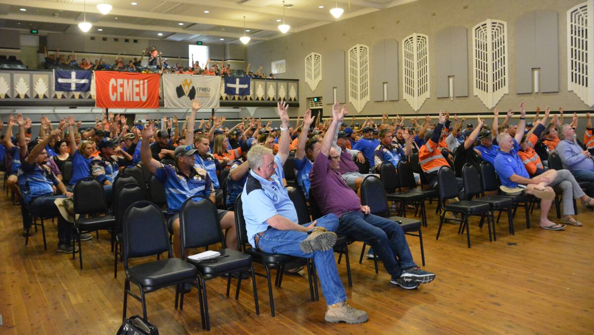 MAJORITY VOTE: Idemitsu's Boggabri Coal workers voted 'yes' to CFMEU's proposal to shorten the lockout period to allow negotiations to continue for a better enterprise agreement. Photo: Jessica Worboys