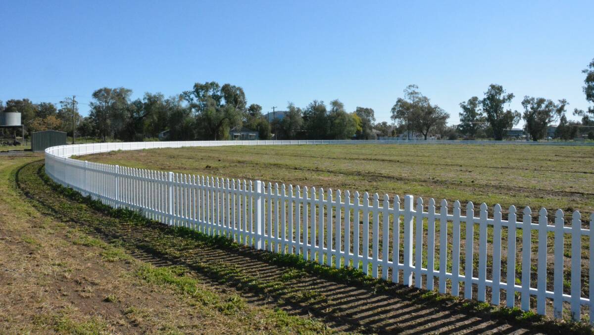 The new bright white fence is visible from the Oxley Highway. Photo: Jessica Worboys
