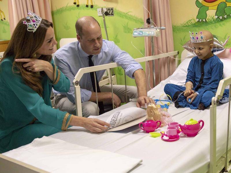 The Duke and Duchess of Cambridge met cancer patients at a cancer hospital in Lahore.