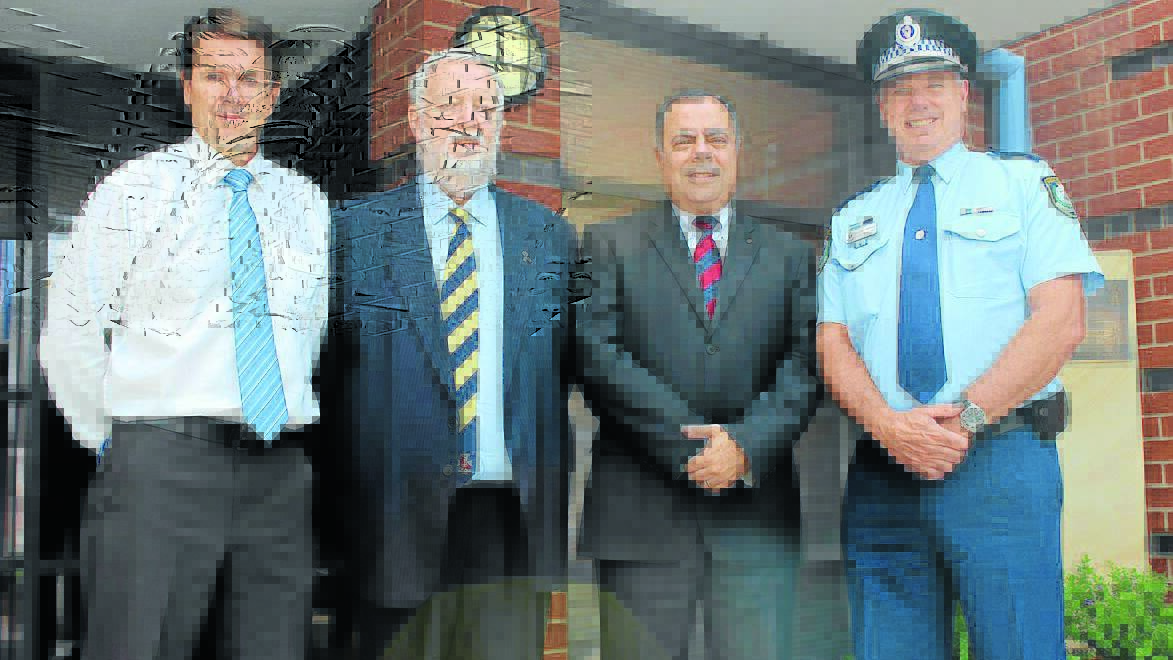 Kevin Anderson, left, with Oxley LAC Superintendent Clint Pheeney, NSW Police Deputy Commissioner Nick Kaldas and Western Region Commander Assistant Commissioner Geoff McKechnie.