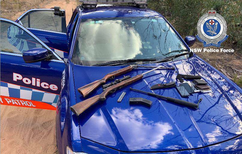 Charges laid: The weapons seized by police after the chase. Photo: Orana Mid-West Police District