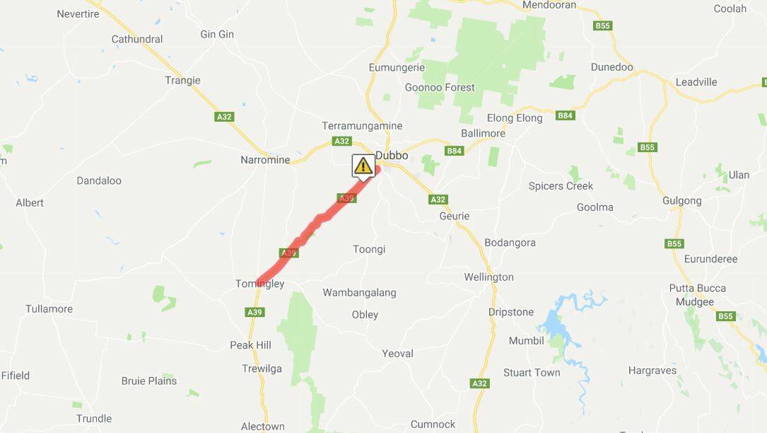 CRASH SCENE: The Newell Highway is closed south of Dubbo due to a truck and bus crash. Image: Live Traffic
